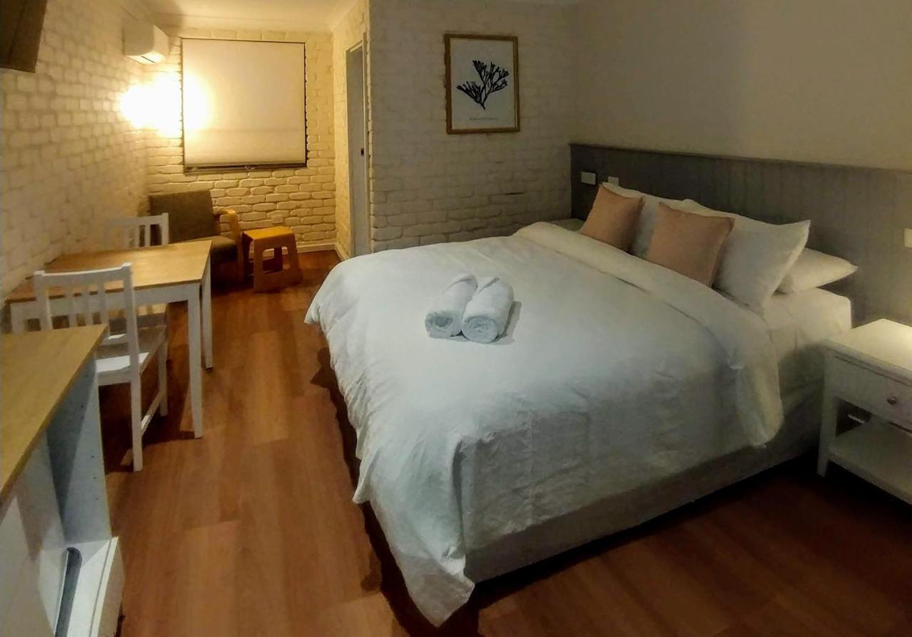 باتو باي Bay House Motel المظهر الخارجي الصورة