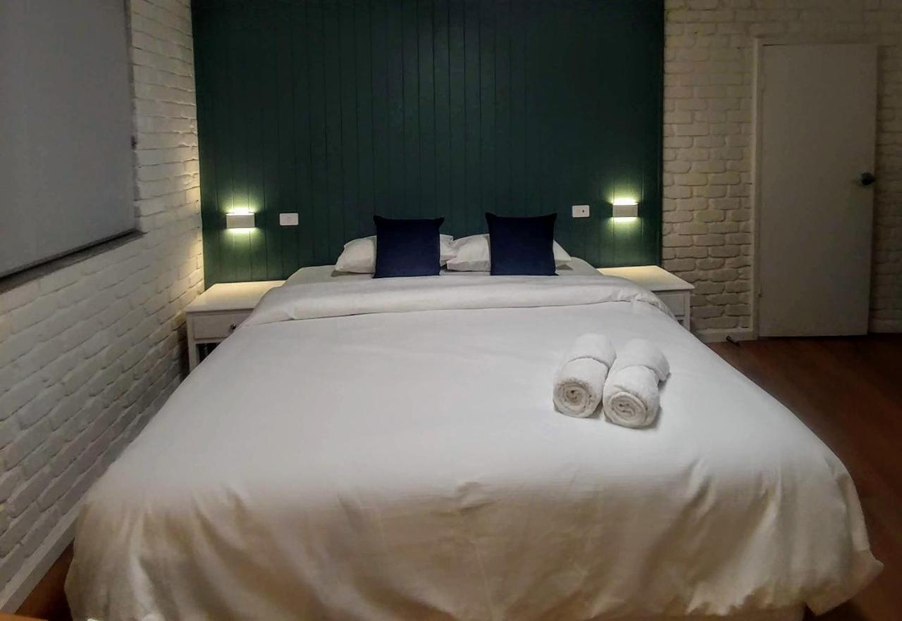 باتو باي Bay House Motel المظهر الخارجي الصورة