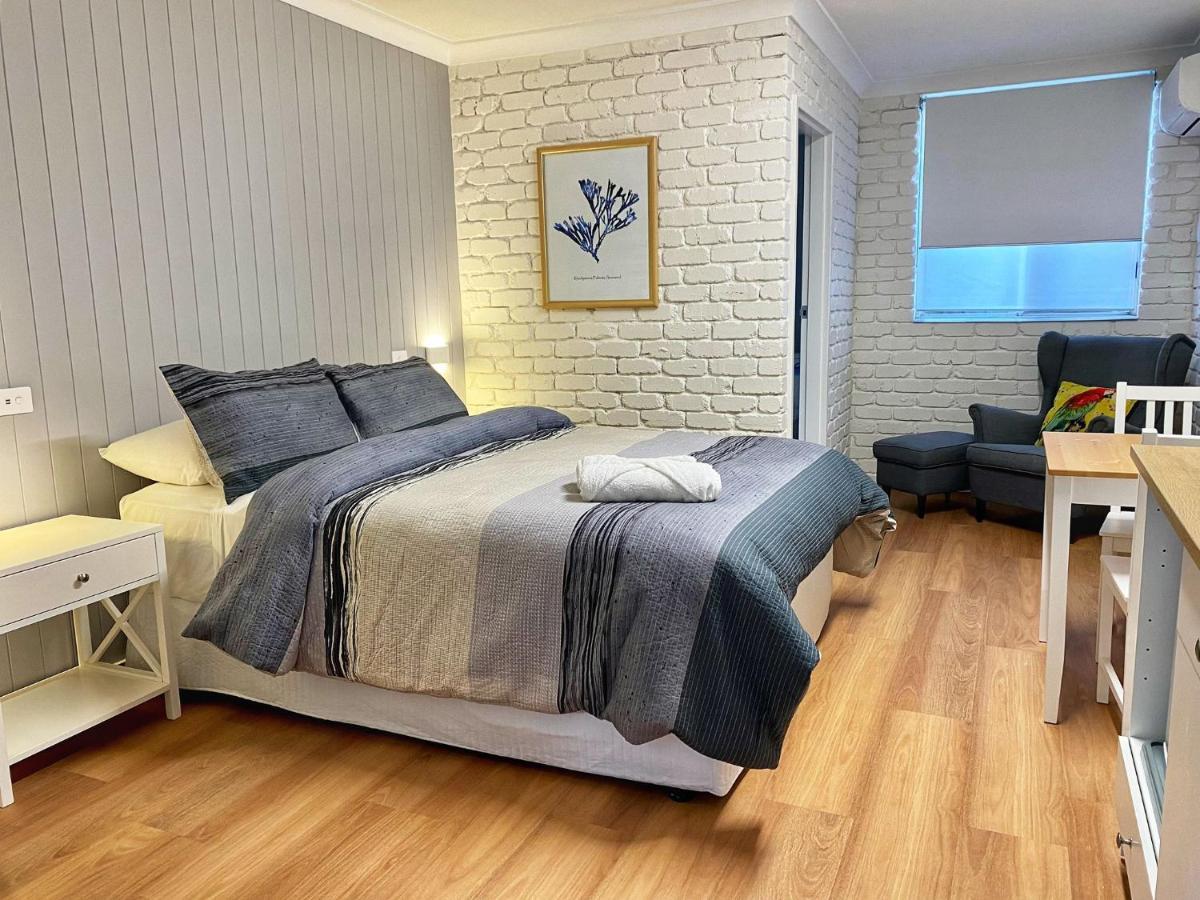 باتو باي Bay House Motel المظهر الخارجي الصورة